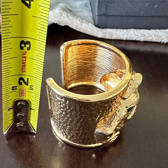 Catwalk John Gold-Tone Horse Head Cuff Bracelet – Heavy Statement Designer Piece - Picture 6 of 8